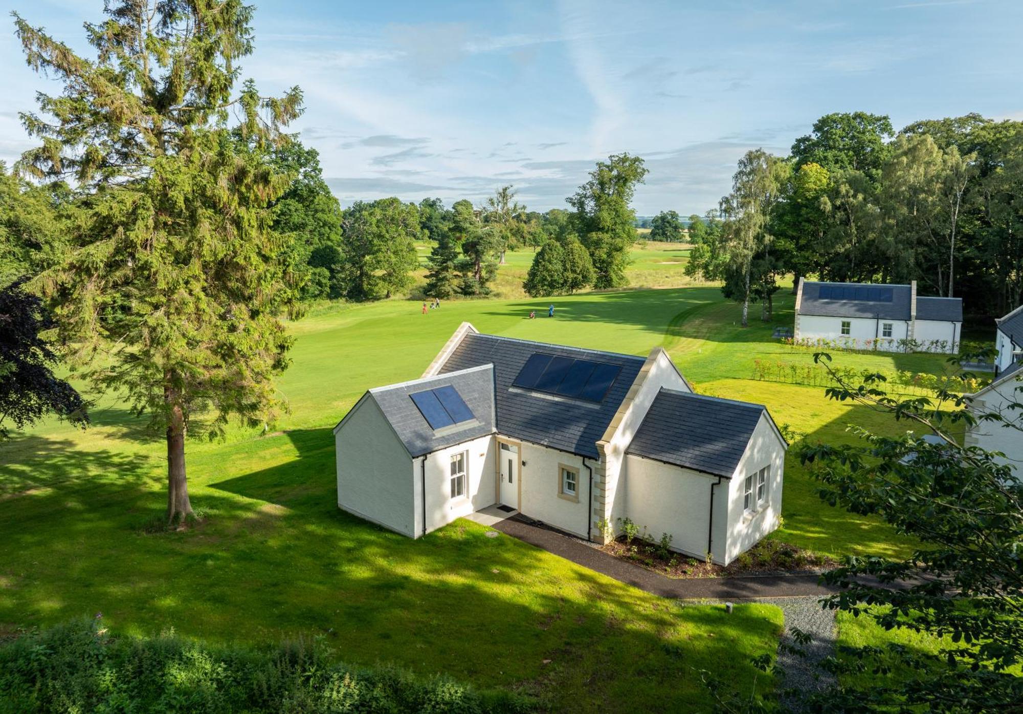 Schloss Roxburghe, Part Of Destination By Hyatt Extérieur photo The old stable block at the centre of the estate